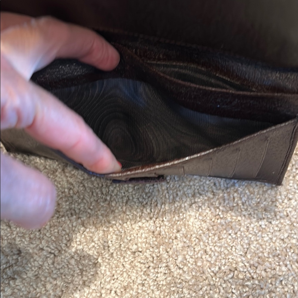 Gucci Brown wallet with Iconic Design - Picture 13 of 13